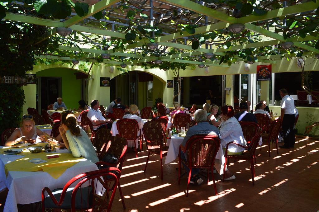 Hotel Kangaroo Budva Exterior foto